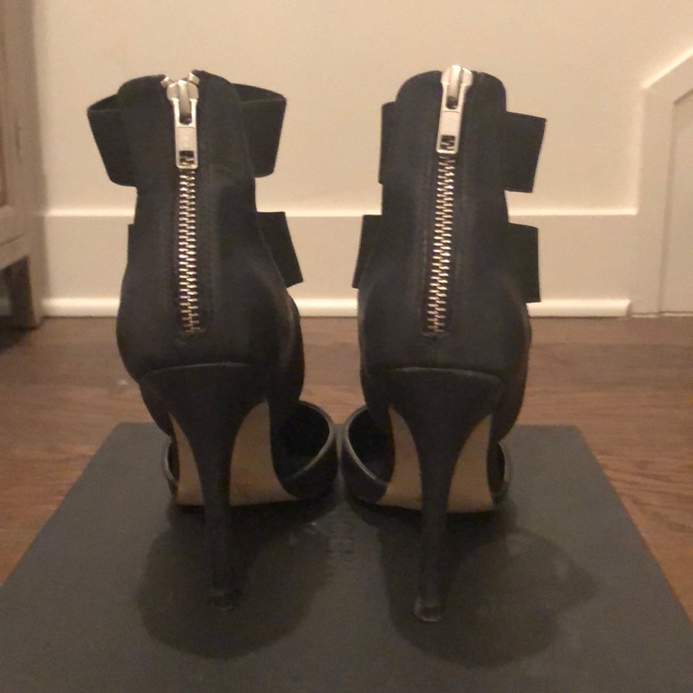 Shoemint Elastic Wrap Pumps - image 4